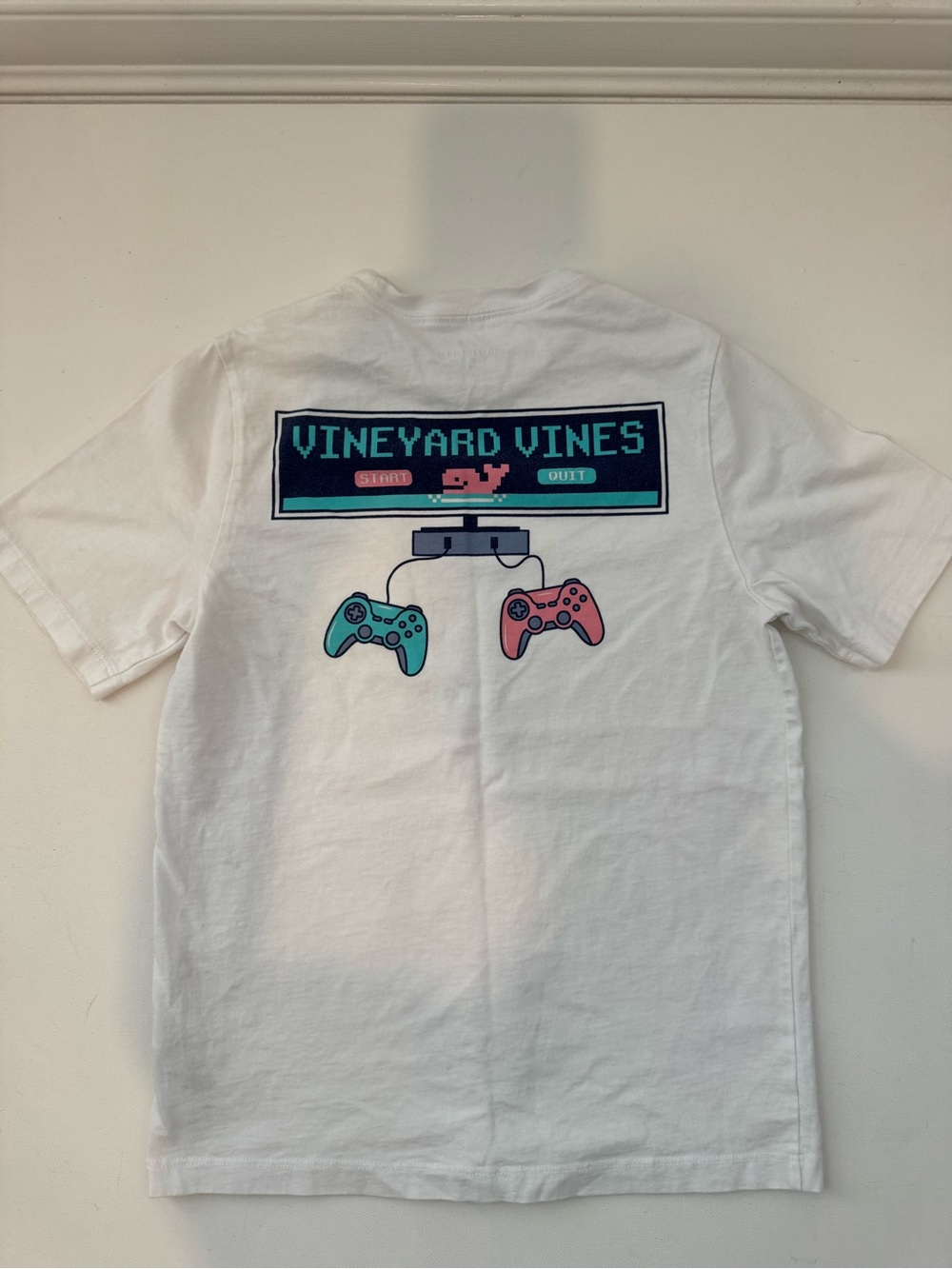 Vineyard Vines Boys Video Game Whale Pocket Tee Size S 8-10